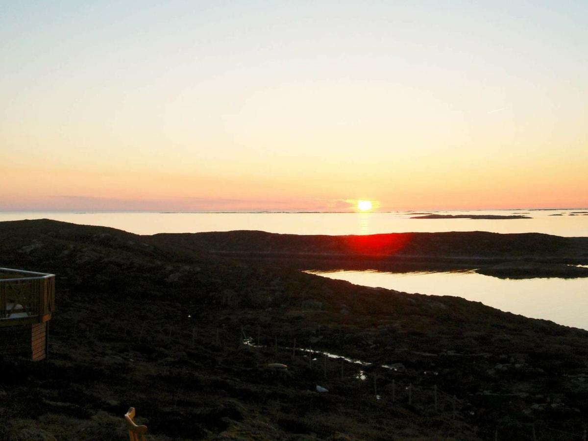 Three-Bedroom Holiday Home In Dyrvik Tuvnes 客房 照片